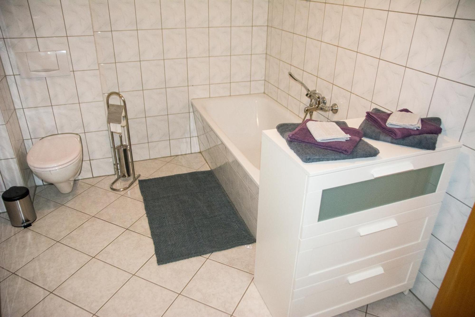 Schoene 2-Raum-Wohnung Im Zentrum Waltershausens מראה חיצוני תמונה