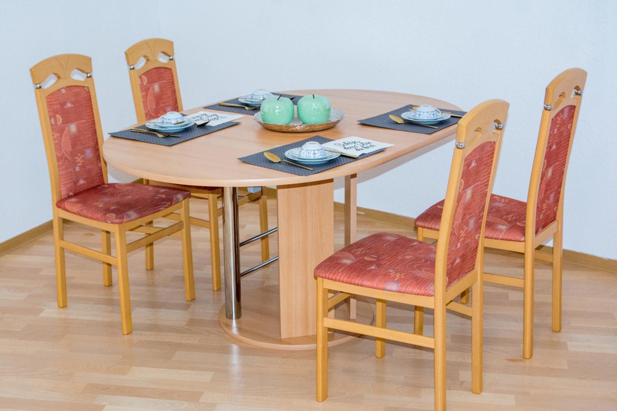 Schoene 2-Raum-Wohnung Im Zentrum Waltershausens מראה חיצוני תמונה